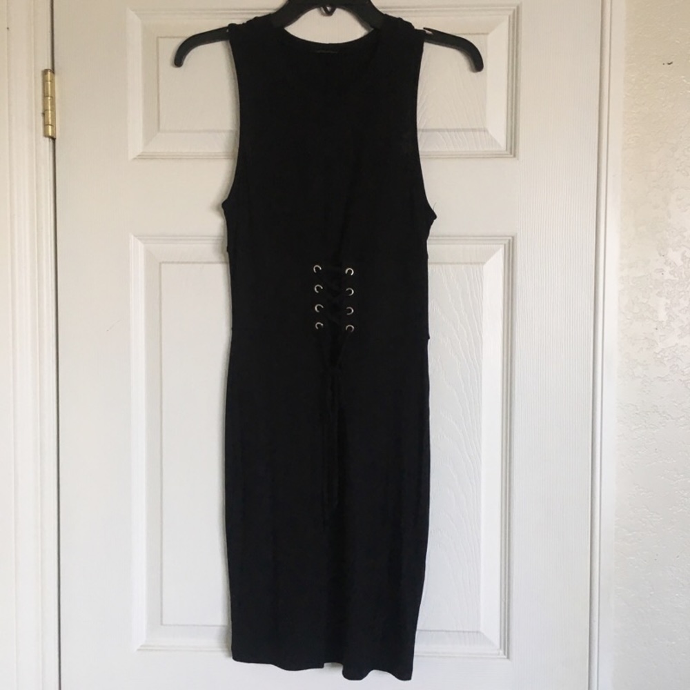 Dee Elly Bodycon Dress